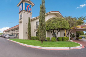 Отель Motel 6-Dallas, TX - Market Center  Даллас